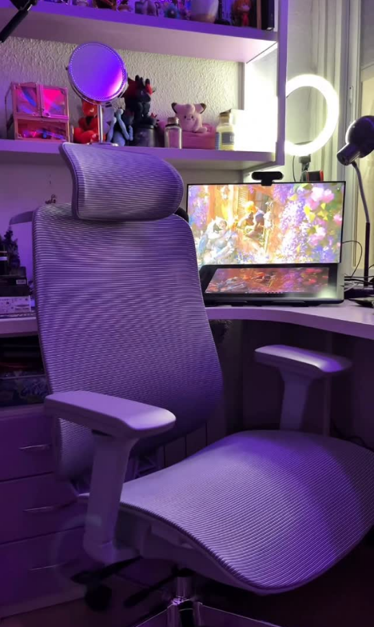 Looks great and feels premium.