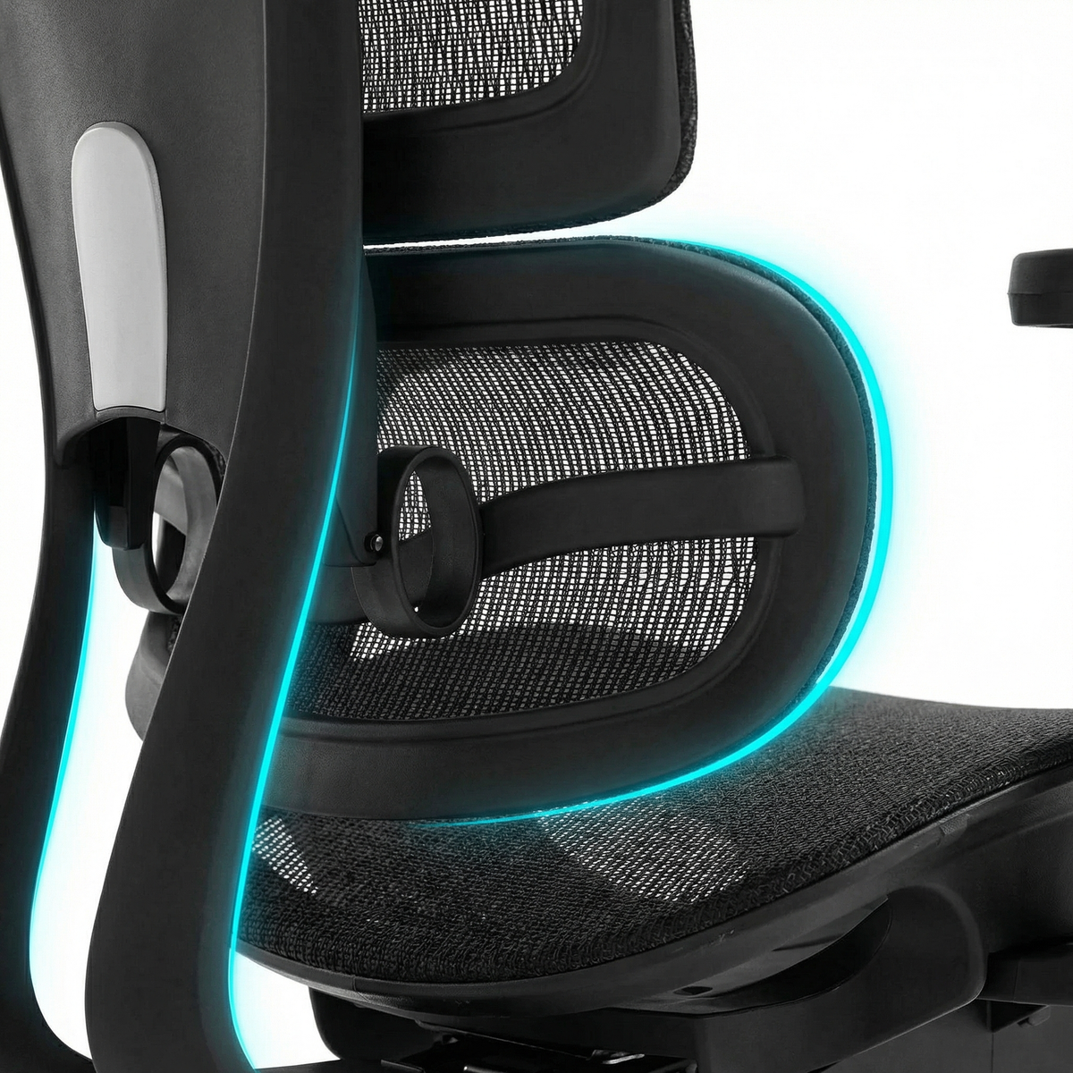 CloudPro ergonomic office chair — a closer look